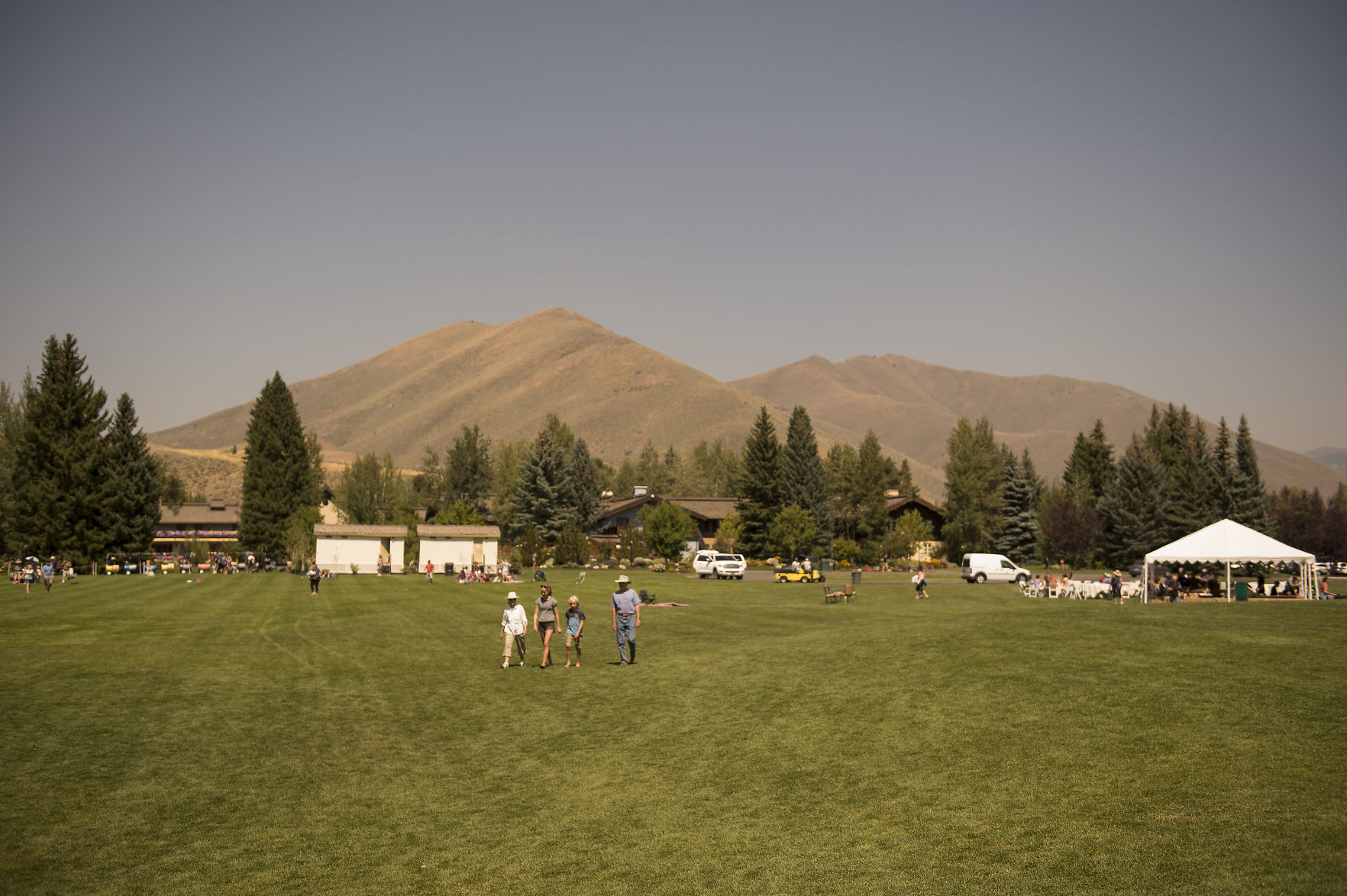 Solar eclipse draws spectators to Baldy